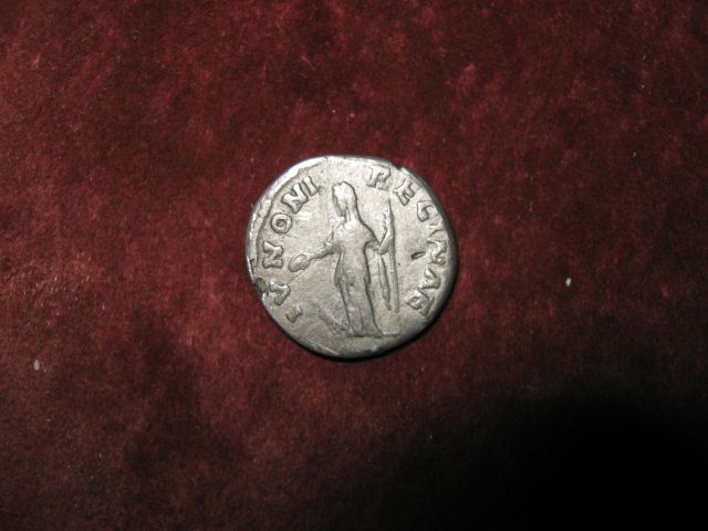 faustina_revers.jpg