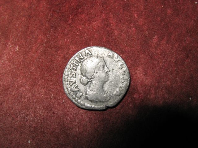 faustina_avers.jpg