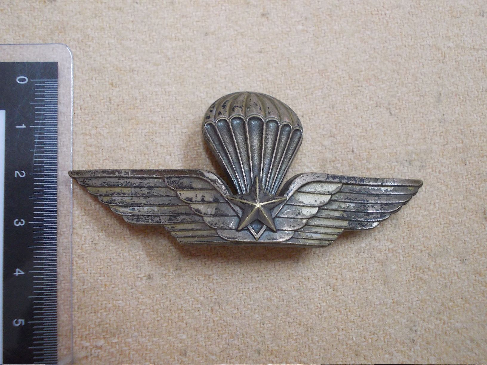 F44576.jpg